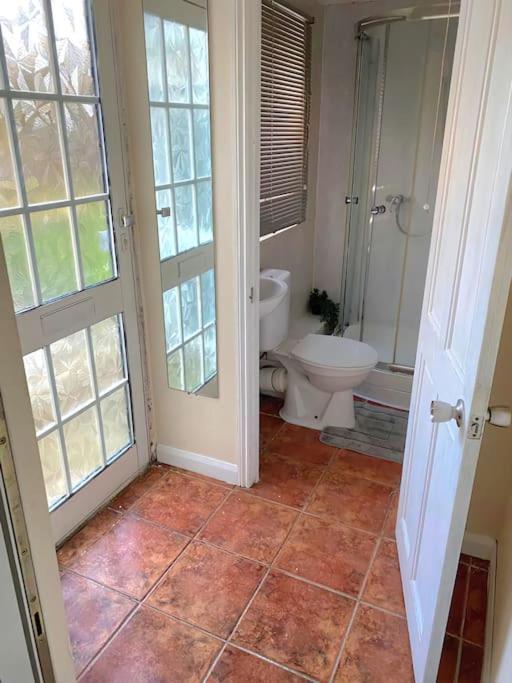 Evo A - Gravesend 1 Bedroom Apartment エクステリア 写真