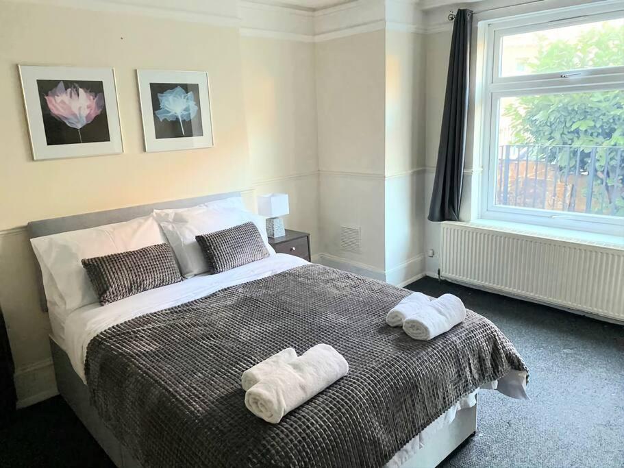 Evo A - Gravesend 1 Bedroom Apartment エクステリア 写真