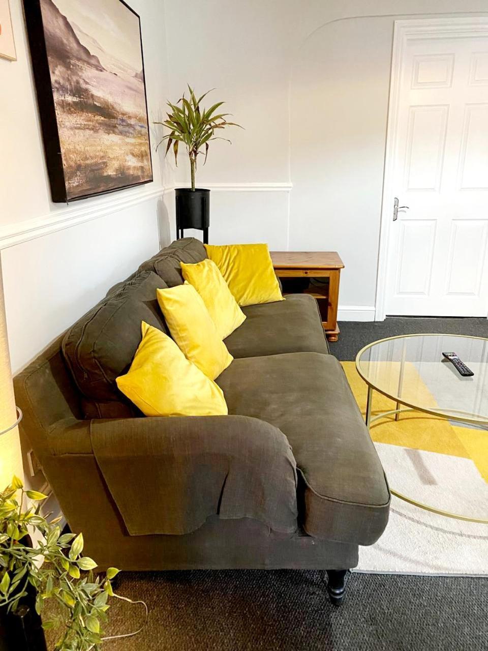 Evo A - Gravesend 1 Bedroom Apartment エクステリア 写真