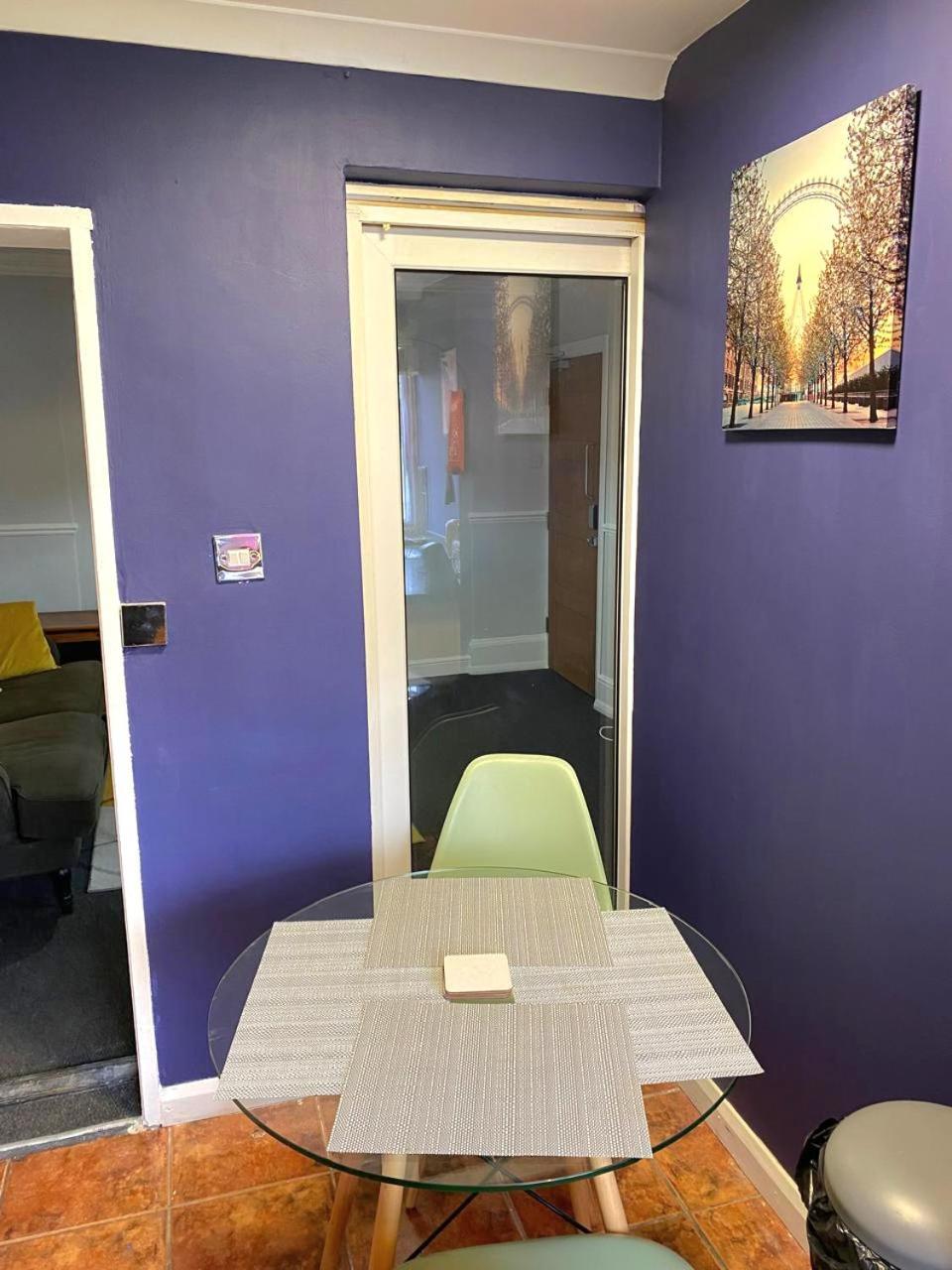 Evo A - Gravesend 1 Bedroom Apartment エクステリア 写真