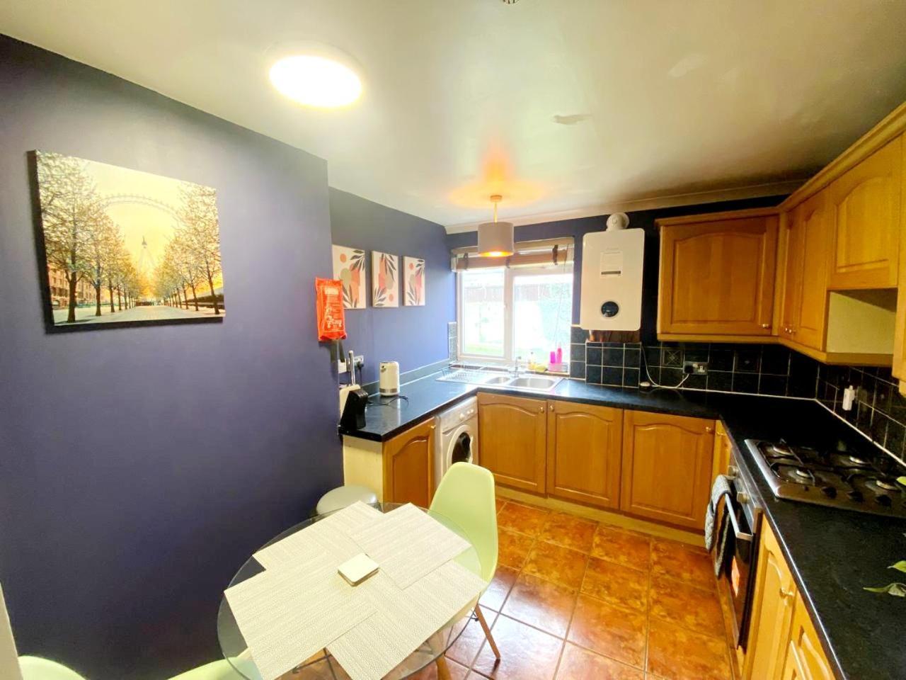 Evo A - Gravesend 1 Bedroom Apartment エクステリア 写真