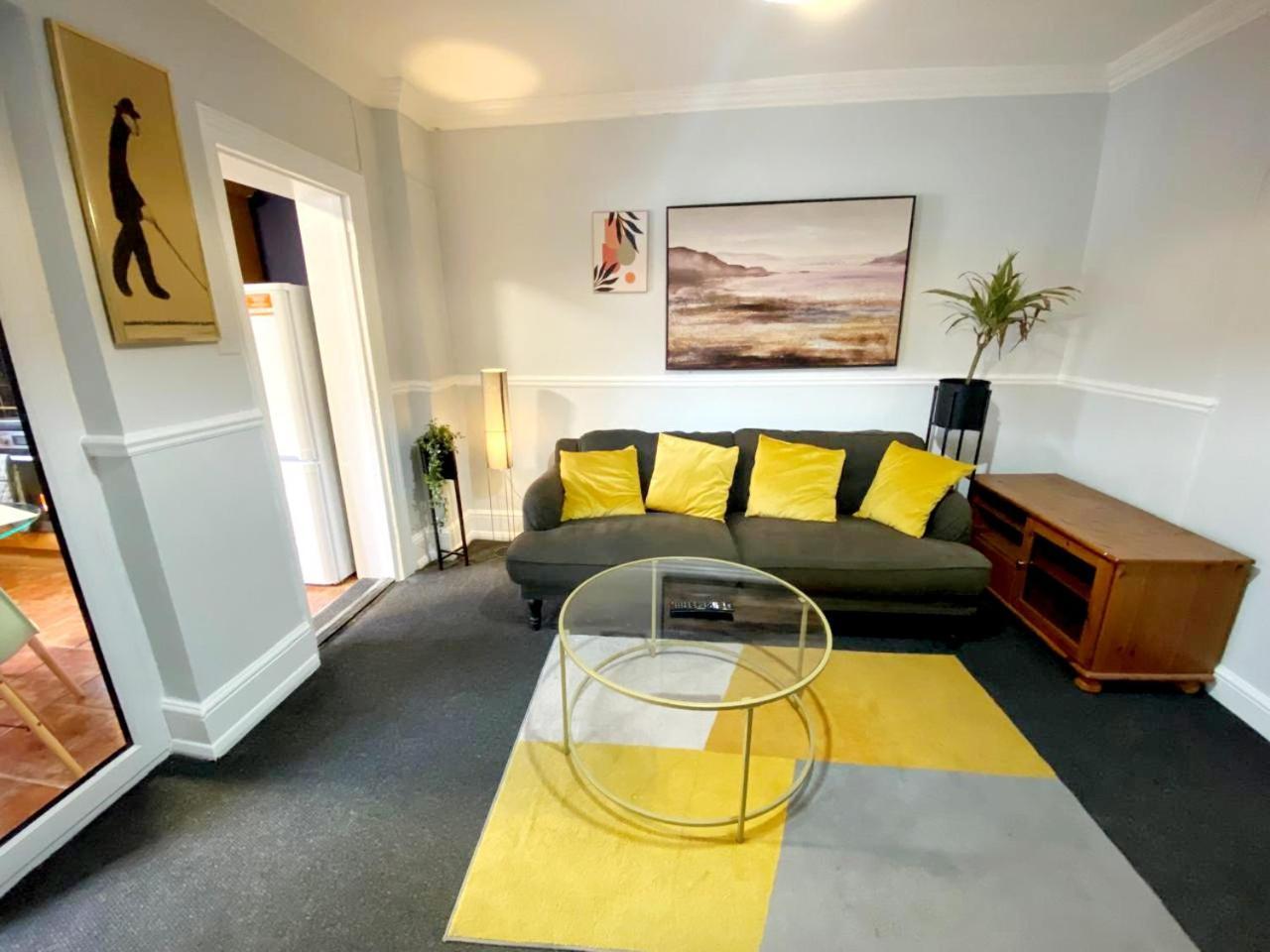 Evo A - Gravesend 1 Bedroom Apartment エクステリア 写真